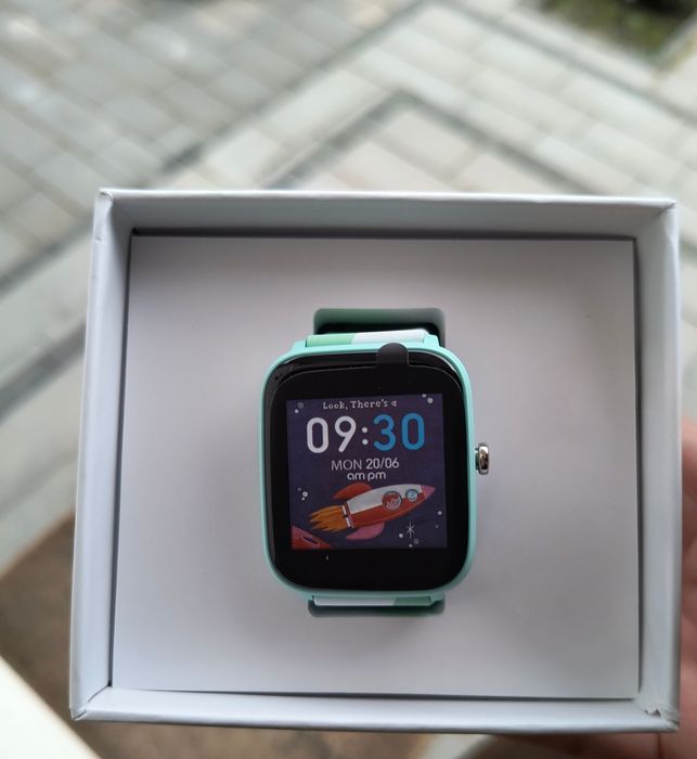 Smartwatch AM:PM na gwarancji