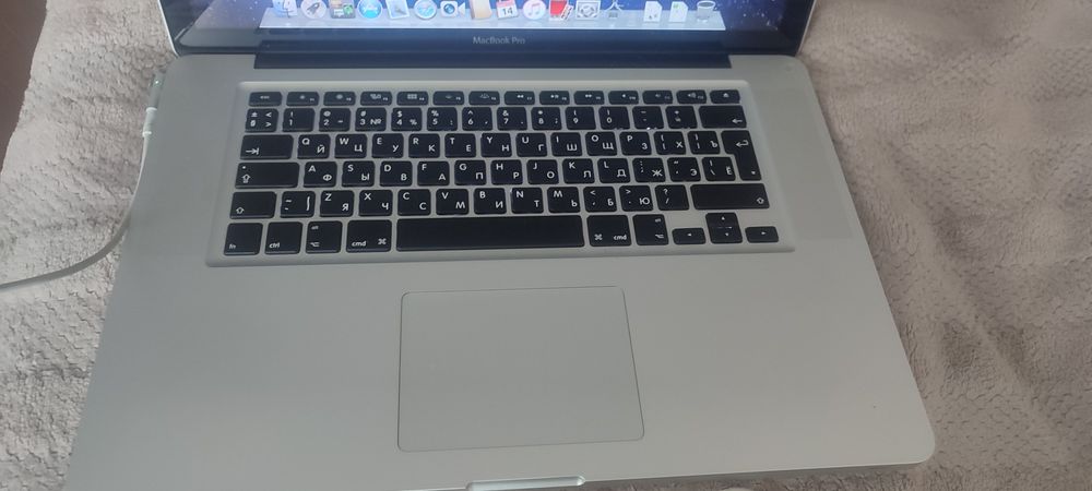 MacBook Pro 15"  — 16 ГБ / 512 SSD