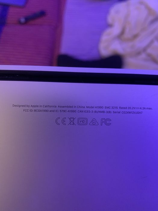 Macbook pro 15 2018 32/512 Radeon 555x 4gb