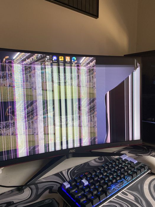 Monitor AOC com ecra partido para peças