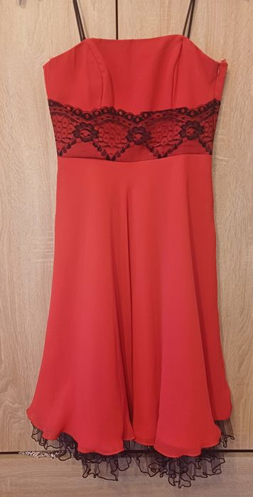 Elegancka sukienka czerwona r. 38