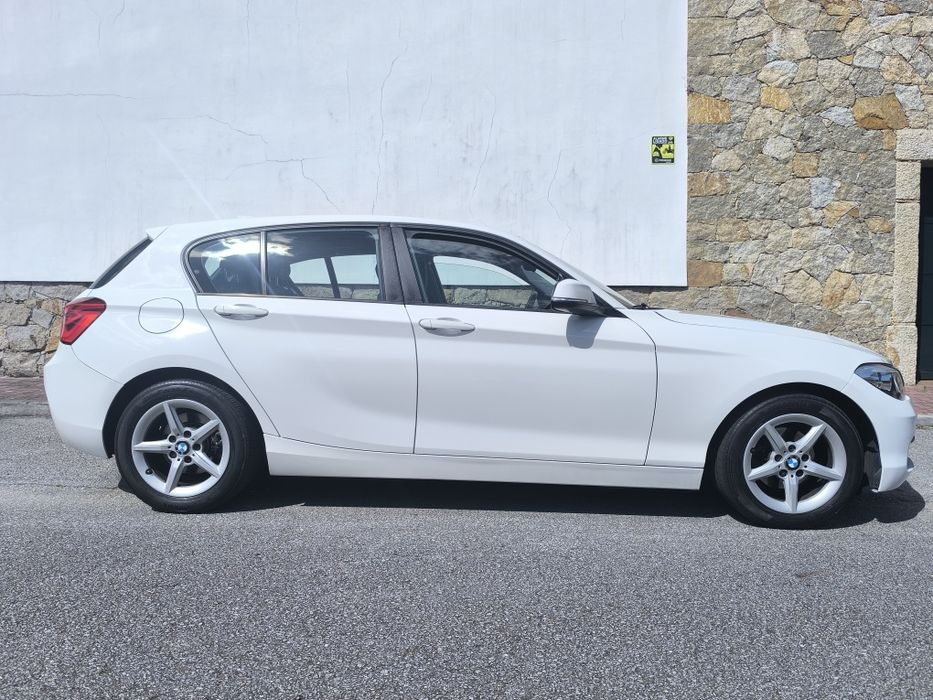 BMW série 1 Modelo 116 D de 2017