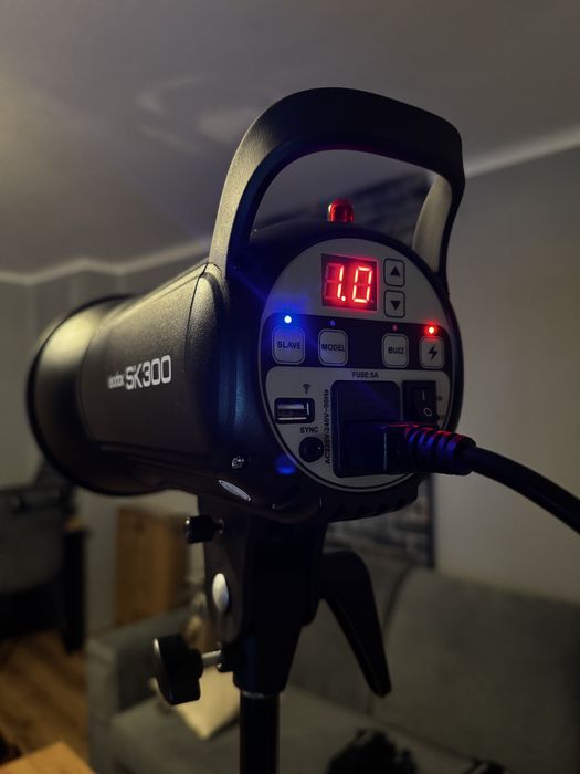 Zestaw lamp studyjnych GODOX SK300