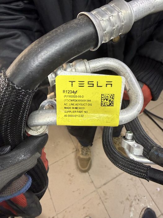 Патрубки та трубки кондиціонера Tesla Model 3 Highland | Model 3 / Model Y, розбірка / розборка
