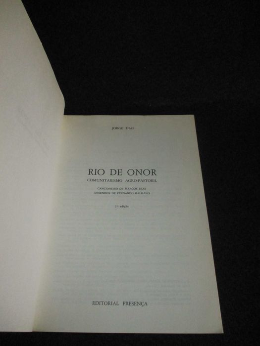 Livro Rio de Onor Comunitarismo Agro-Pastoril Jorge Dias
