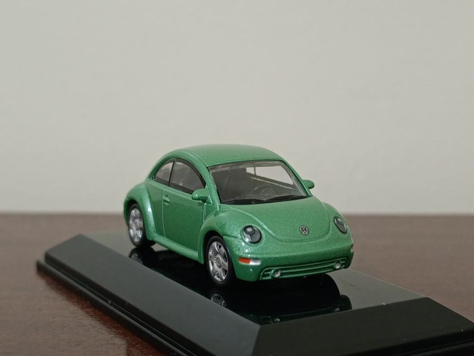 Volkswagen New Beetle 1/64