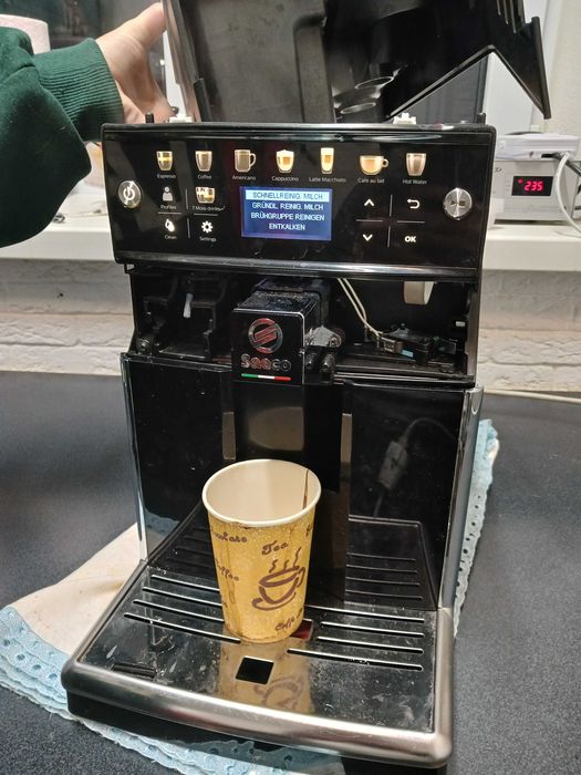 Швидкий ремонт та обслуговування кавоварок