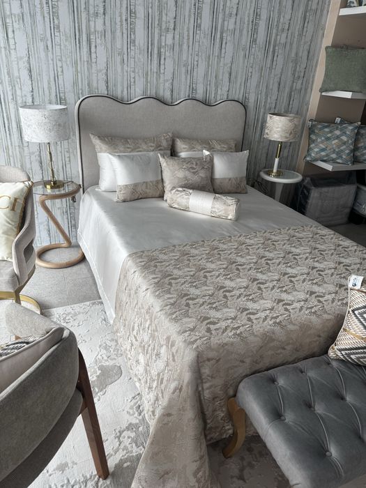 Cama estofada Fabrica