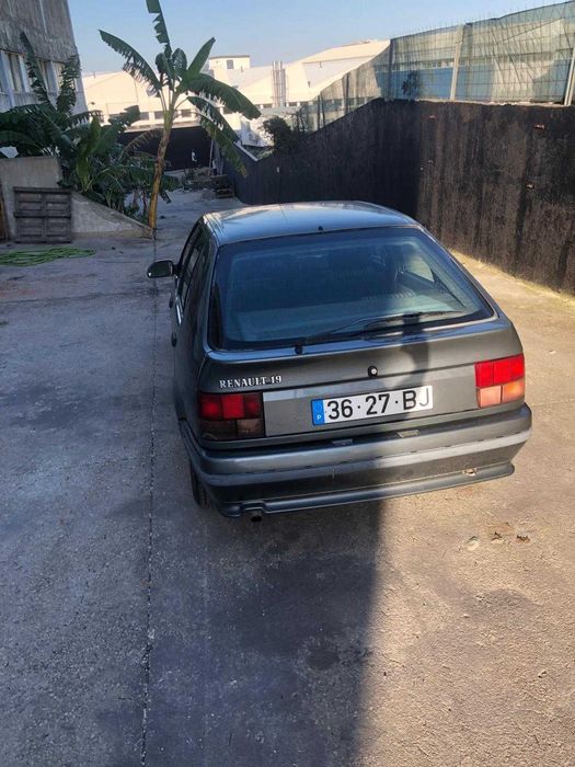 Renault 19 Certificado pelo CPAA