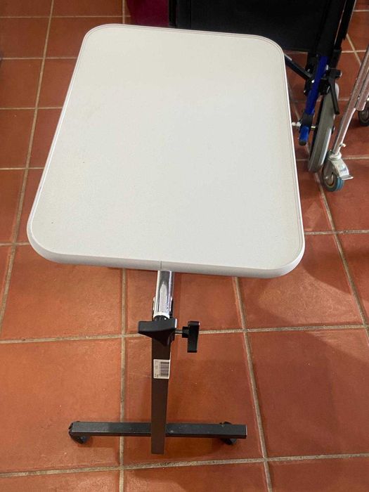 Equipamentos de Apoio Hospitalar / Ortopédico – Excelente Estado
