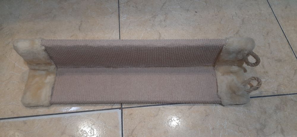 Вуглова кігтедерка, має стан нової,м'якенька