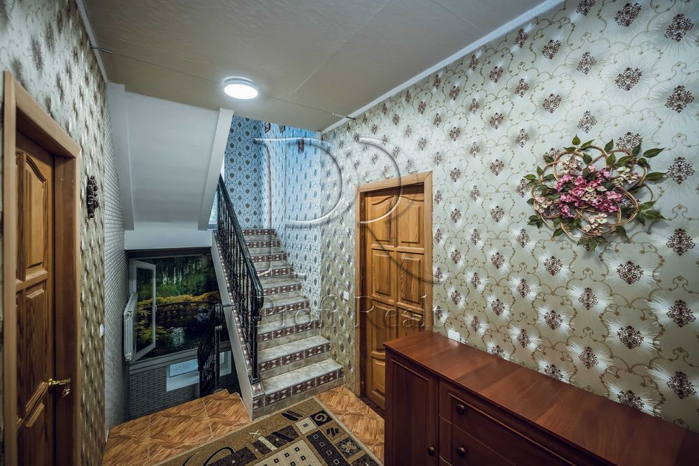 Продаж будинку 218 кв.м. в с. Осикове / Ясногородка, Макарівський район