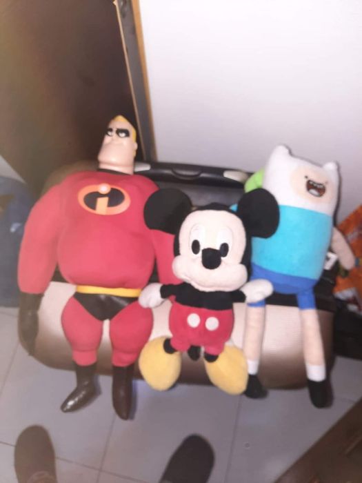 Peluches incriveis mikei