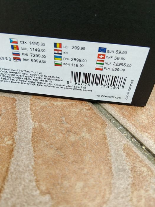 Nowe buty adidas r.44..