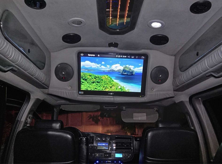 Chevrolet Express , обслужений на автоматі. Ідеальний бус для дальніх поїздок