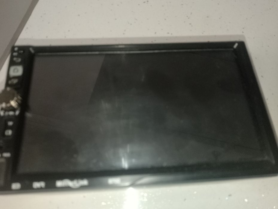 Продам магнітолу