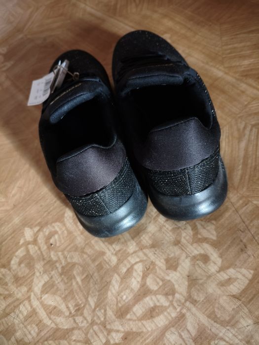 Кросівки жіночі Adidas