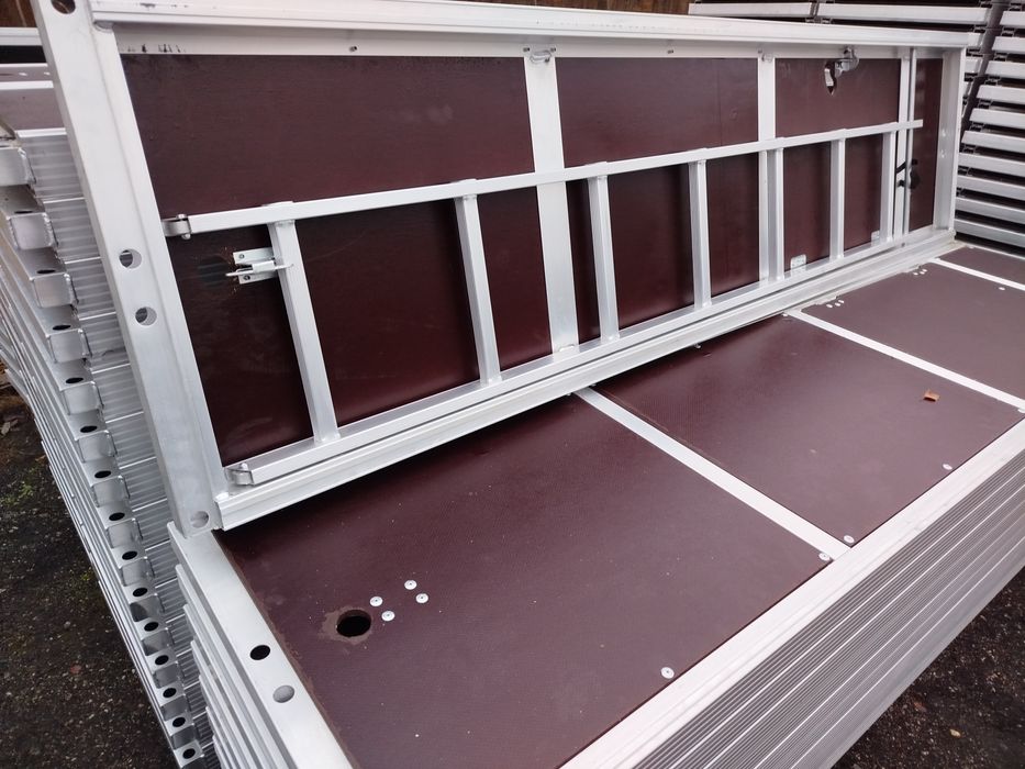 Rusztowania elewacyjne plettac