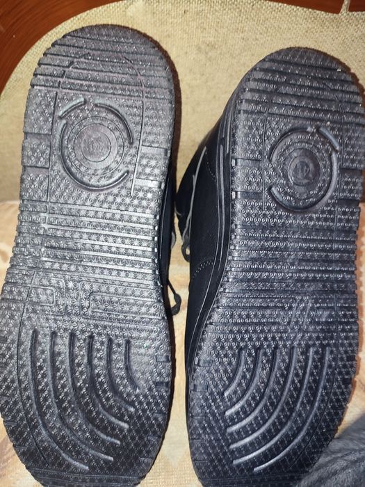 Хайтопи ,41р.черевики зимові, чоботи зимові,кросівки зимові 41р.