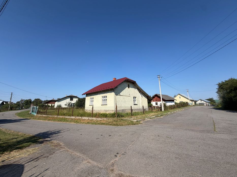 Продаж будинку в передмісті Стрия