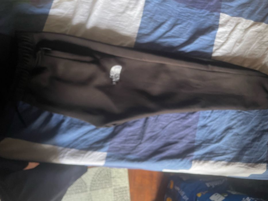 Fato treino da THE MORTH FACE bom estado novo aproveita ja