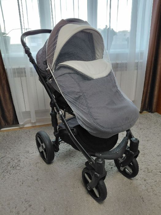 Продам дитячу коляску 2в1