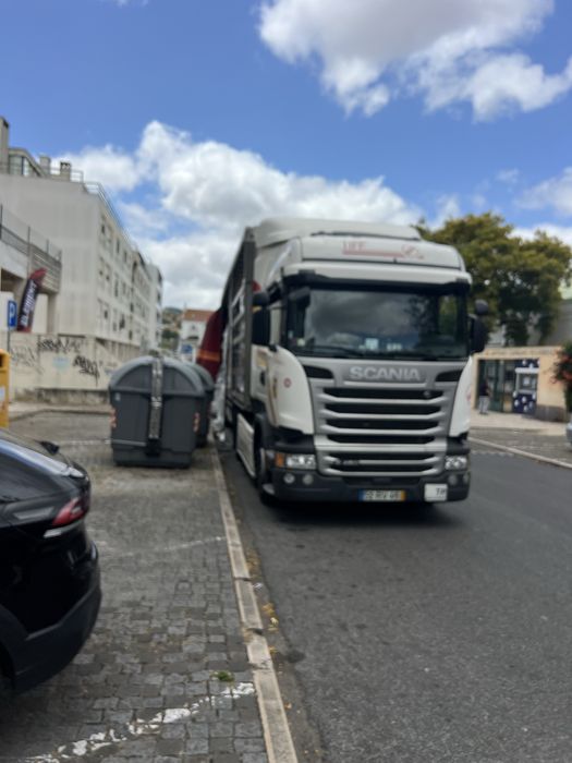 Mudanças e transportes urgentes
