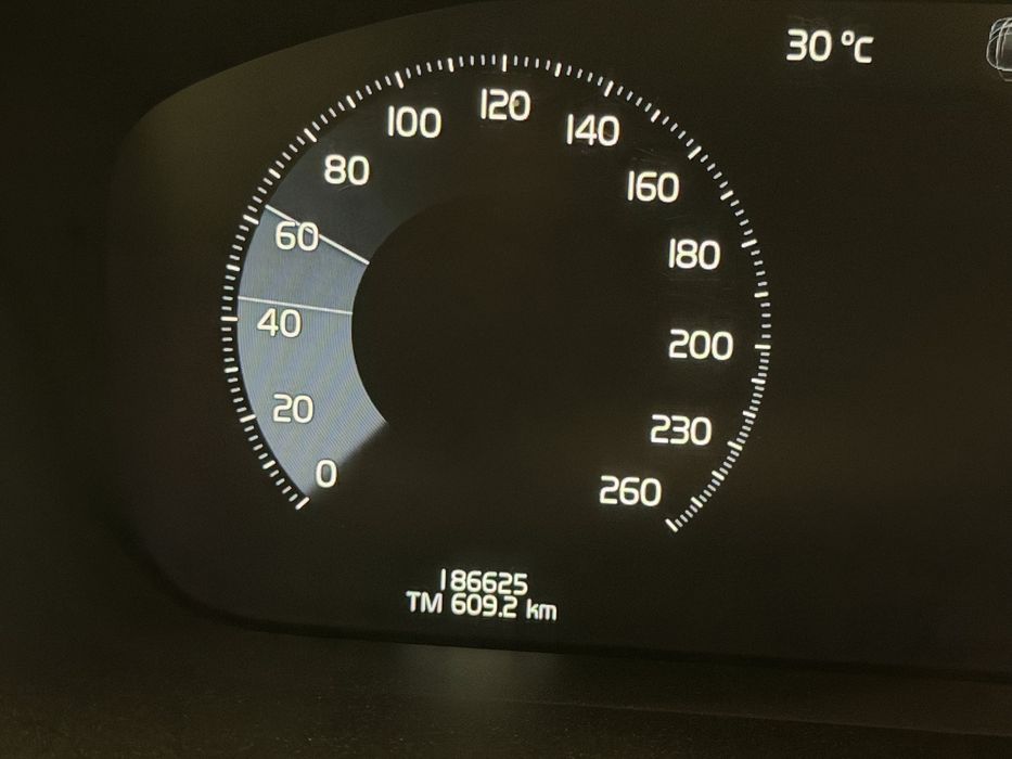 Volvo V60 2.0 D3 2019 a trabalhar e andar