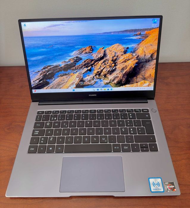 Huawei Matebook 14D|14"FullHD|Ryzen 5-3500u Quad Core|8G Ram|Ssd 256Gb