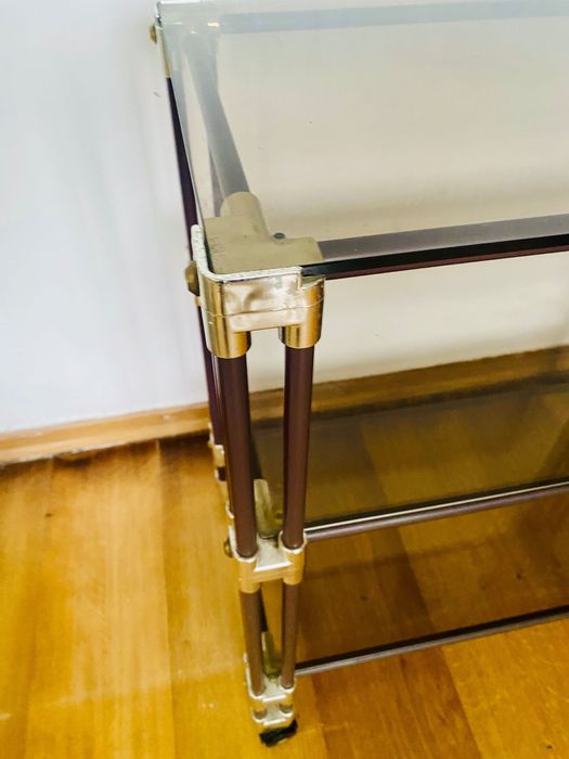 Mesa de apoio em vidro e rodas