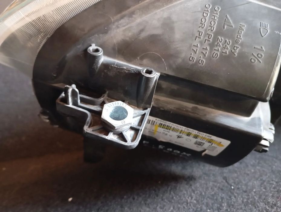FIAT 500X FAROL DIREITO - FF604