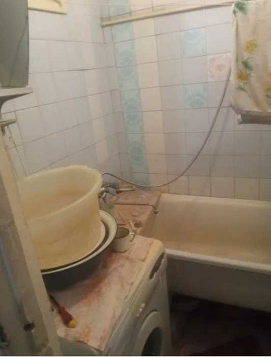 Продам 2 комн кв 54м2 Рынок ХТЗ окна на парк проспект Идустриальный OA