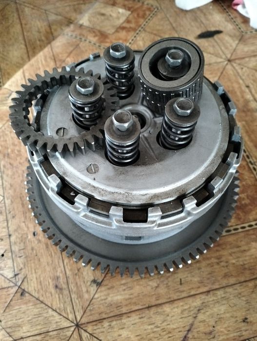 Корзина сцепления Suzuki GSR 600