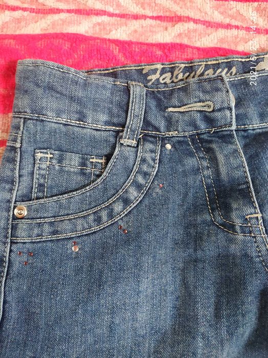 Krótkie spodenki jeans na 8-9 lat dla dziewczynki