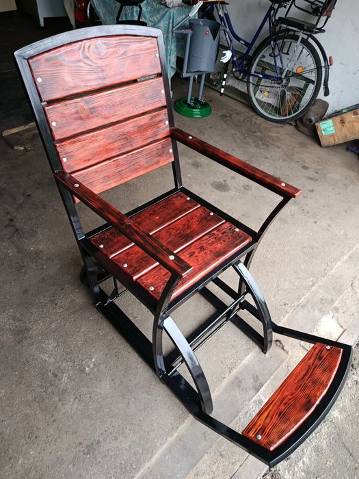 Крісло-качалка маятникове