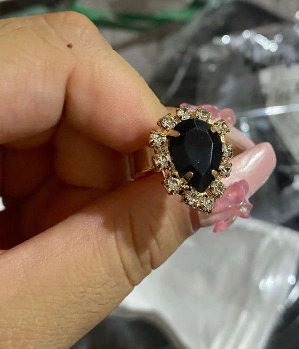 Set de 5 peças - Relógio, Brincos,  Fio e Anel - Ctt Grátis