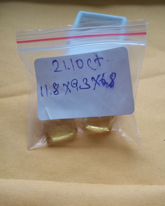 Par de Safiras com 21.10 Quilates