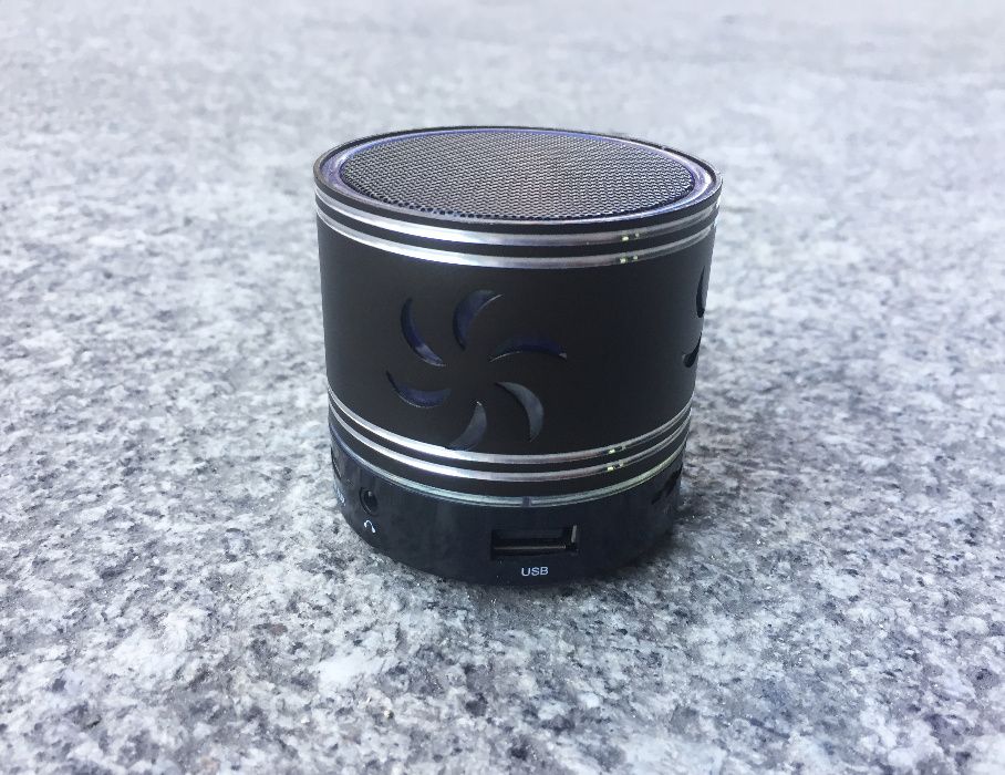 Mini Bluetooth Speaker with USB / Memory Card Reader / LED Light, etc.64171762037507122