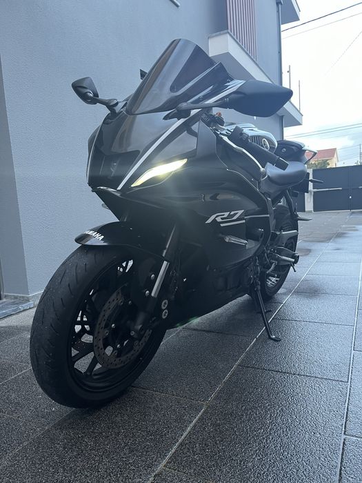 Yamaha R7 - 2022