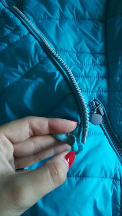 Niebieska kurtka wiatrówka damska, na wiosnę, 38 M, długi zamek