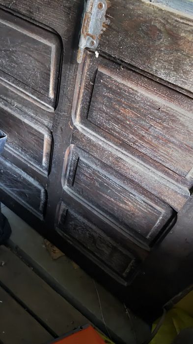 Drzwi drewniane zewnętrzne prawe na zamek