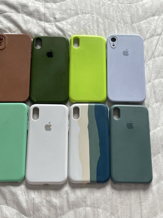 Чохли на Iphone xr