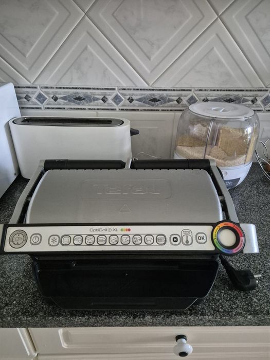 Grelhador eléctrico tefal excelente estado..