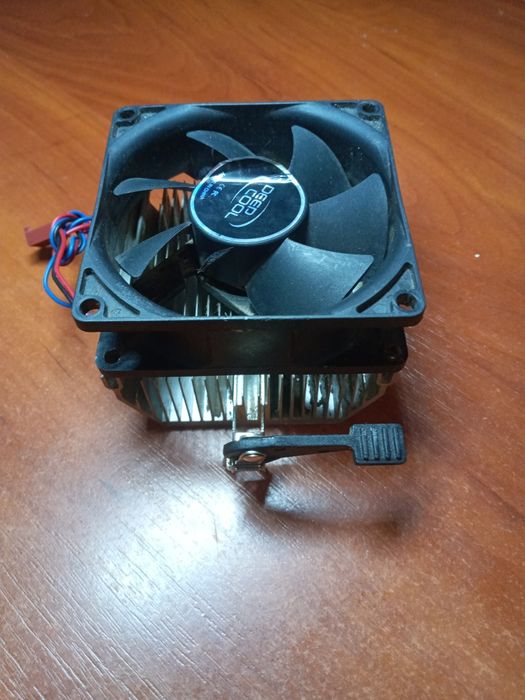 ASUS M2N68-AM SE2 + AMD Athlon II X2 240