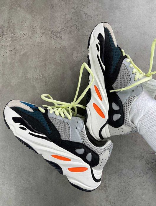 Женские кроссовки Adidas Yeezy Wave Runner 700 Premium. 36-40