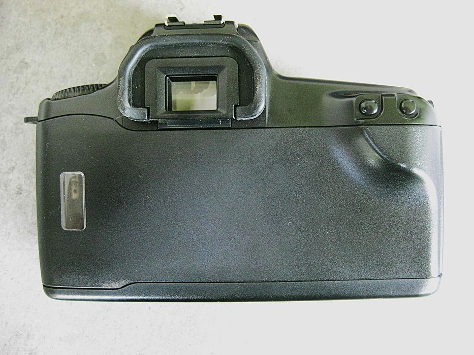 Canon Eos 1000F ładny stan zachowania