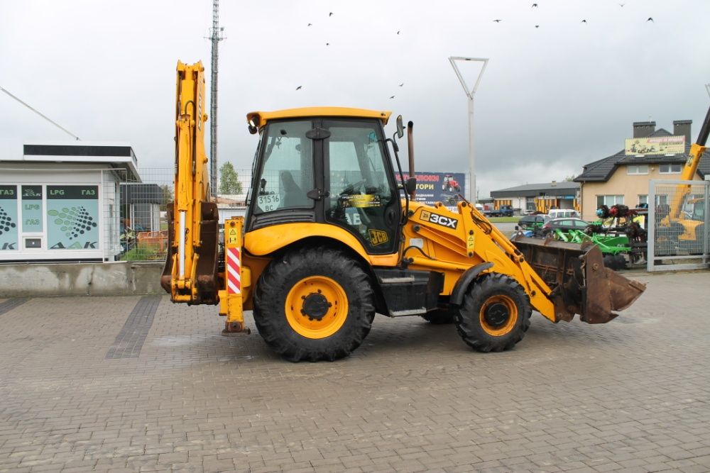 Послуги міні екскаватора, оренда міні екскаватора, оренда JCB 3CX
