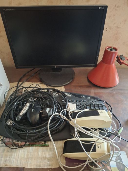 Компьютер с монитором