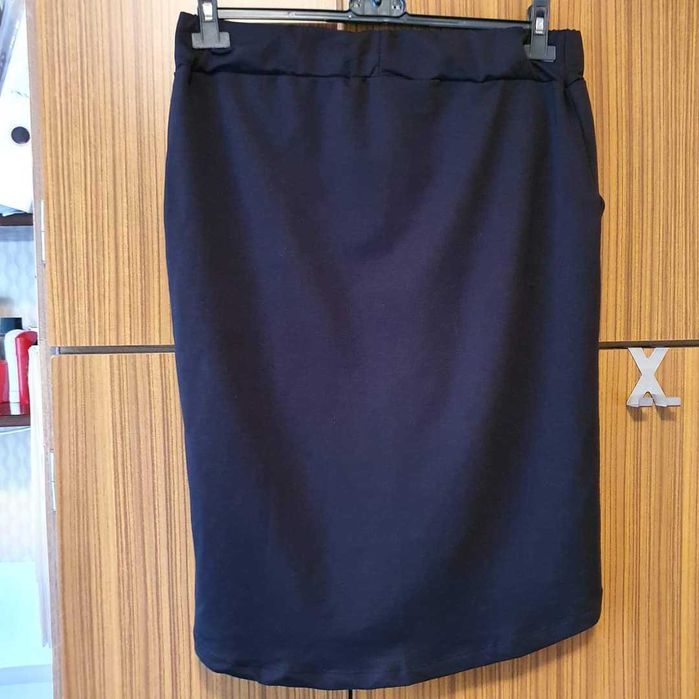 Spódniczka w rozmiarze S,  L, XL.