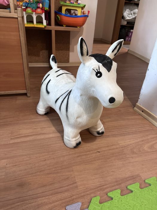 Дитячий гумовий стрибунець